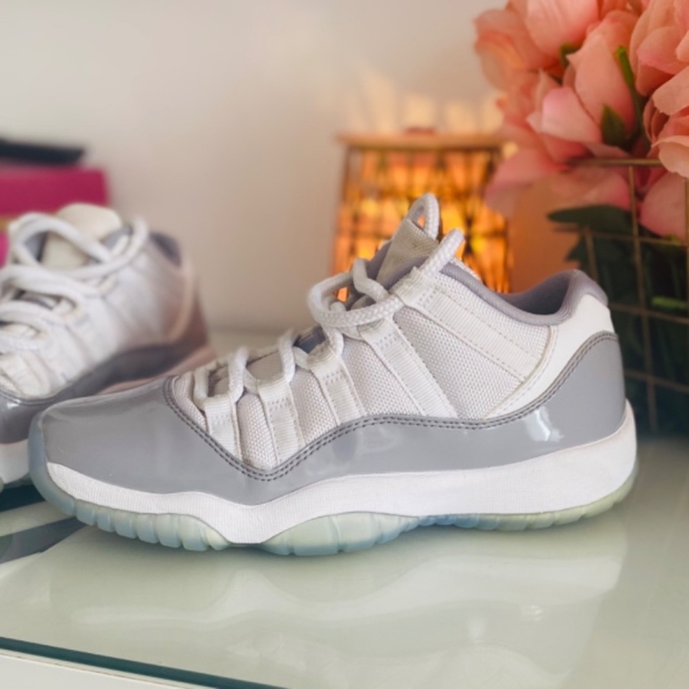 Air Jordan 11 Retro Low Cement Grey